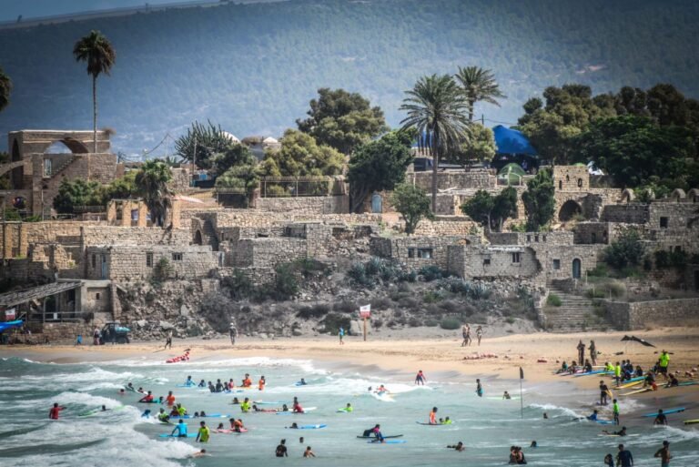 חוף רחצה מוכרז אכזיב